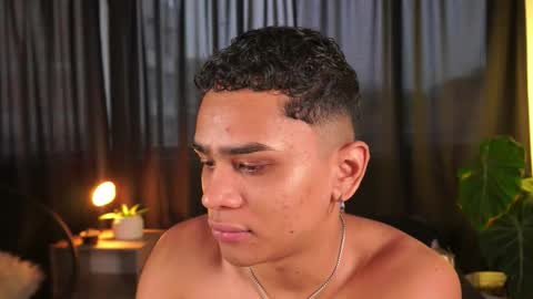 Eros Wild online show from December 16, 9:32 pm