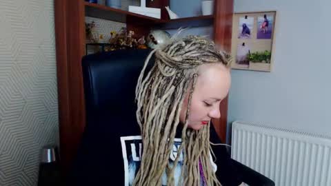 KAYA online show from December 3, 5:24 pm