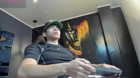 Snapshot of eryonbradley chatting on September 17, 11:13 am Eryon online show from September 17, 11:13 am