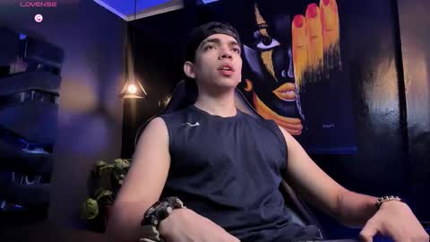 Snapshot of eryonbradley chatting on October 17, 11:36 am Eryon online show from October 17, 11:36 am