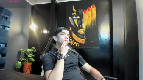 Snapshot of eryonbradley chatting on October 14, 11:13 am Eryon online show from October 14, 11:13 am