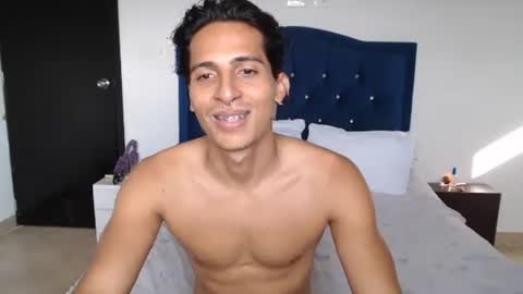 Snapshot of escanor_legendary chatting on January 14, 8:26 pm Scanor online show from January 14, 8:26 pm