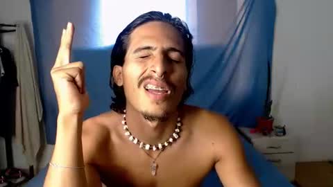 Snapshot of escanor_legendary chatting on October 29, 9:26 pm Scanor online show from October 29, 9:26 pm