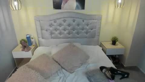 Escarlet online show from February 28, 12:52 pm