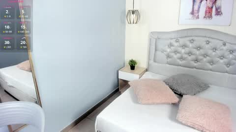 Escarlet online show from April 9, 11:49 am