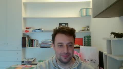 esibizionista 91 online show from January 30, 8:11 am