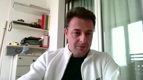 esibizionista 91 online show from November 14, 9:33 am