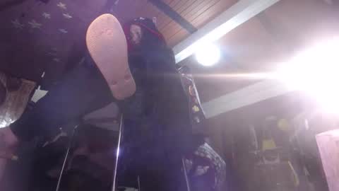 Eskela911 online show from February 20, 2:07 am