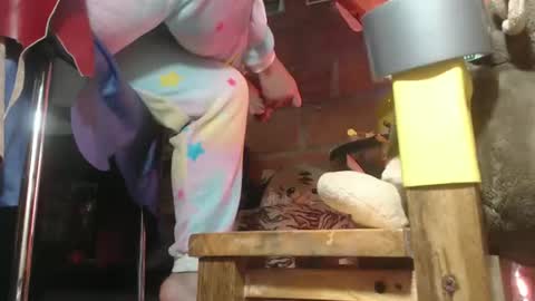 Eskela911 online show from April 19, 2:01 am