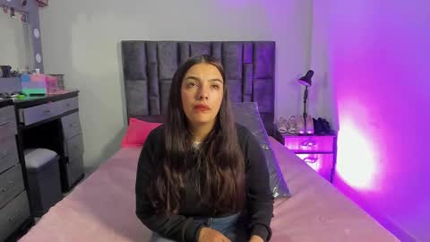 Perla online show from January 18, 10:02 am