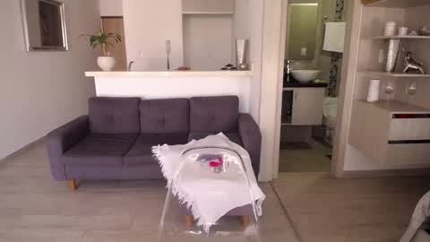 Snapshot of esperanza86_ chatting on October 5, 12:57 pm Juliana online show from October 5, 12:57 pm