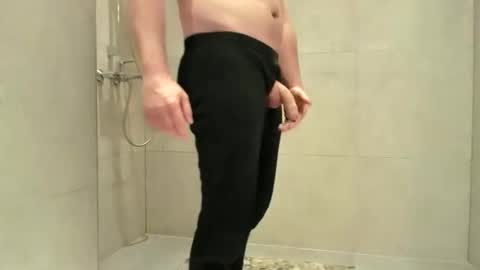 Essayban online show from October 25, 7:36 pm