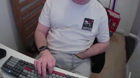 Morph online show from January 9, 10:04 pm