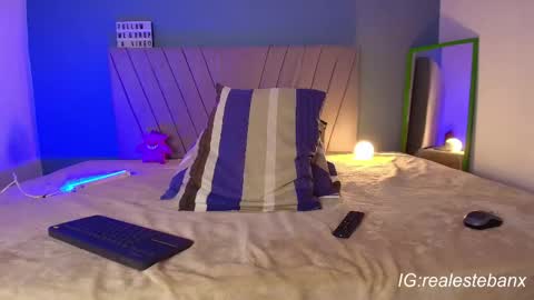 E S T E B A N online show from April 15, 1:09 am