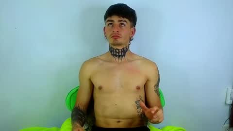 Snapshot of estebanchar_ chatting on March 7, 2:15 am Esteban independent model online show from March 7, 2:15 am