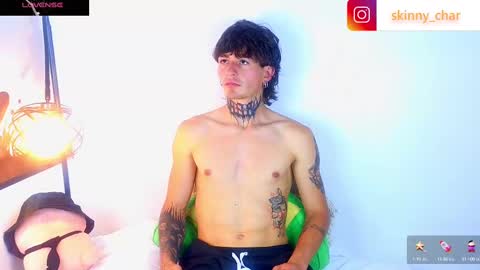 Snapshot of estebanchar_ chatting on September 18, 12:20 pm Esteban independent model online show from September 18, 12:20 pm