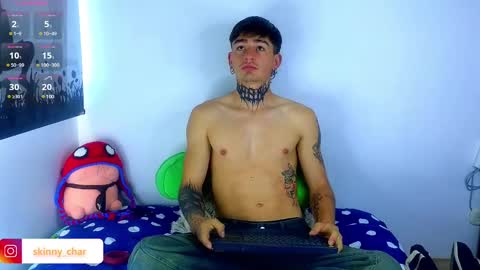 Snapshot of estebanchar_ chatting on February 6, 12:15 pm Esteban independent model online show from February 6, 12:15 pm