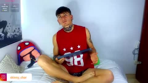 Snapshot of estebanchar_ chatting on January 30, 12:06 pm Esteban independent model online show from January 30, 12:06 pm