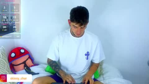 Snapshot of estebanchar_ chatting on January 20, 6:10 pm Esteban independent model online show from January 20, 6:10 pm
