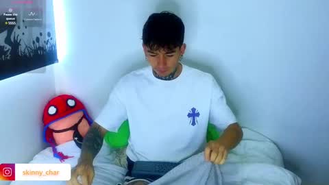Snapshot of estebanchar_ chatting on January 21, 12:18 pm Esteban independent model online show from January 21, 12:18 pm