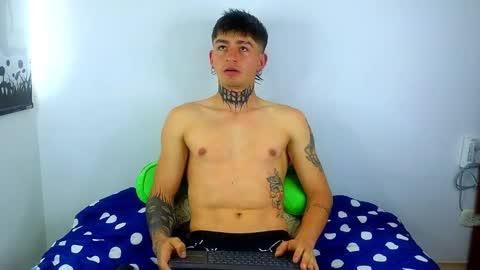 Snapshot of estebanchar_ chatting on February 28, 9:12 pm Esteban independent model online show from February 28, 9:12 pm