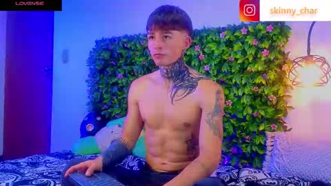 Snapshot of estebanchar_ chatting on October 9, 9:09 pm Esteban independent model online show from October 9, 9:09 pm
