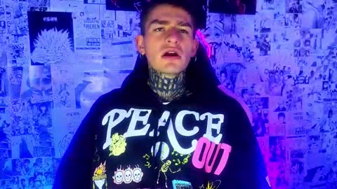 Esteban independent model online show from March 12, 1:04 pm