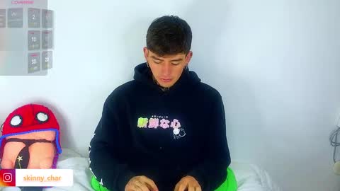 Snapshot of estebanchar_ chatting on January 17, 12:21 pm Esteban independent model online show from January 17, 12:21 pm