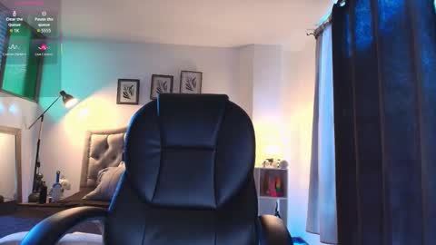 Esteban online show from October 24, 11:44 am