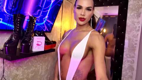 estefania1812 online show from March 22, 8:29 am