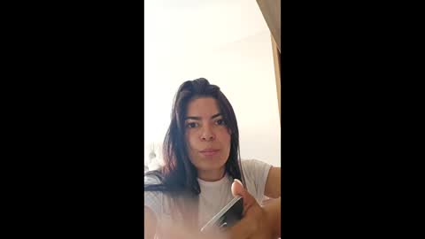 Estefanii R online show from February 25, 1:15 pm