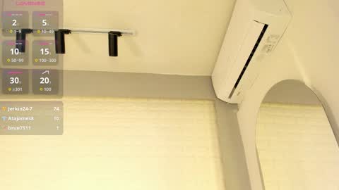 estefany online show from March 27, 8:26 am