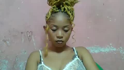 estelah20 online show from January 7, 9:36 am