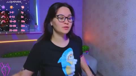 EsterPlayful online show from September 16, 10:50 am