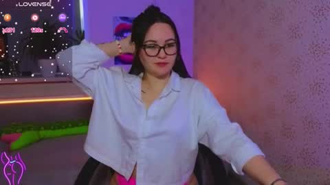 EsterPlayful online show from October 15, 9:43 am