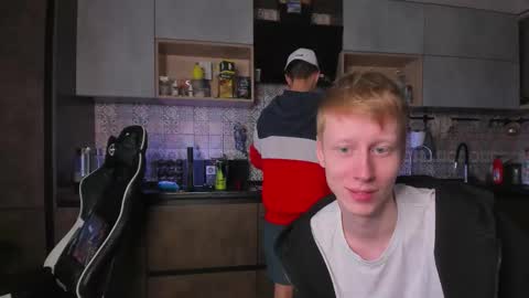 LOUIS online show from March 19, 9:37 am