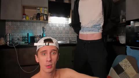 LOUIS online show from February 22, 8:55 pm