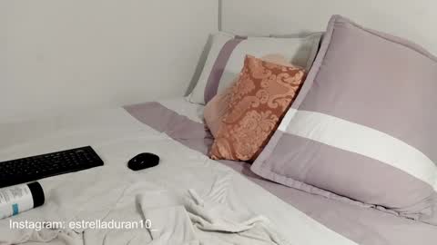 Estrellita online show from January 31, 1:43 am