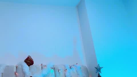 Estrella online show from December 17, 12:01 pm