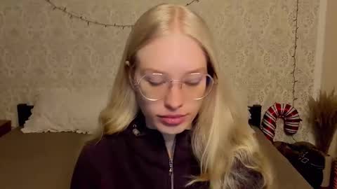 lets get to know each other better in pm  online show from January 11, 3:51 pm