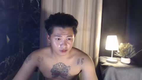 Snapshot of esward_tynn chatting on September 15, 3:24 pm im esward tynn online show from September 15, 3:24 pm