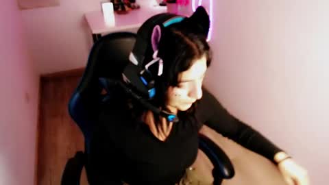 Moon online show from April 7, 10:12 pm