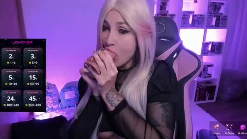 eternalmuse online show from November 1, 9:19 am