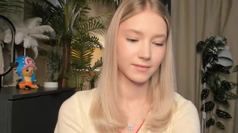 Natalie online show from February 15, 7:51 am