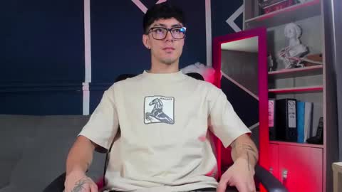 Etham online show from November 20, 1:53 pm