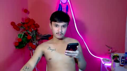 Snapshot of ethan_uwuxx chatting on October 20, 5:56 am DAVE online show from October 20, 5:56 am
