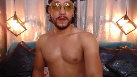 Snapshot of ethan_w7 chatting on October 19, 11:09 pm ethan w7 online show from October 19, 11:09 pm