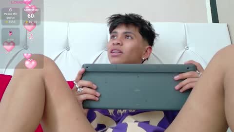 Ethan online show from October 29, 9:04 pm