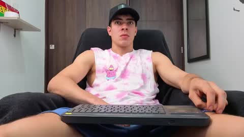 Snapshot of ethangreey1 chatting on September 26, 2:25 pm ethangreey1 online show from September 26, 2:25 pm