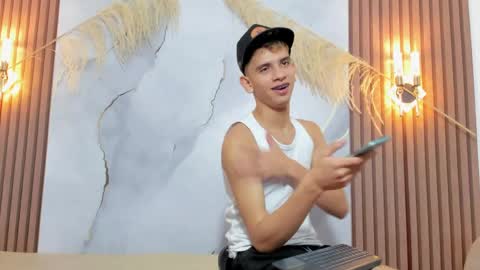 ethanhot_os online show from April 30, 9:08 pm